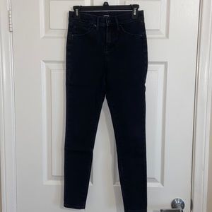 Black Skinny Jeans